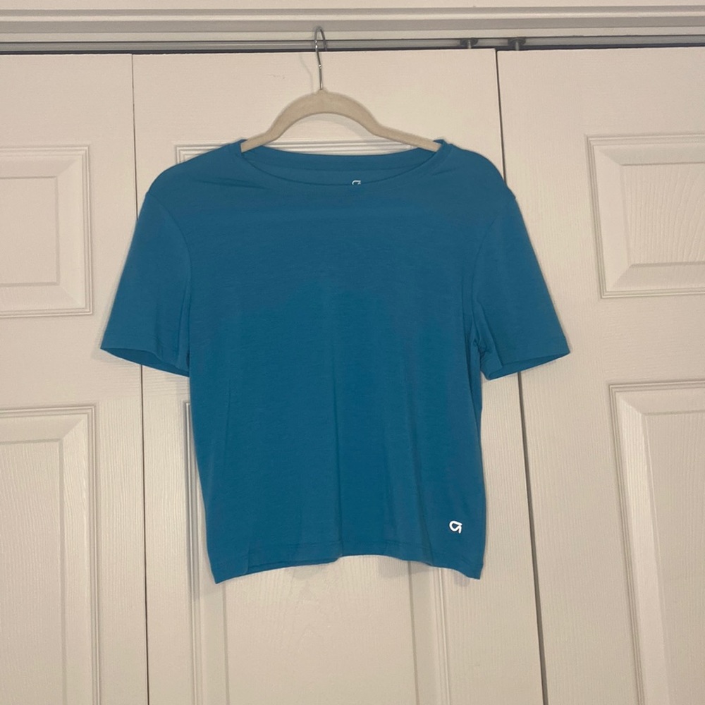 Gap Fit Cropped Tee